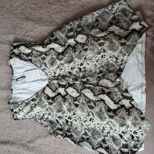 Green Envelope flared sleeveless blouse